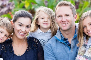 family pictures, family picture ideas, family portraits, family photography of ef by charleston family photographers king street studios